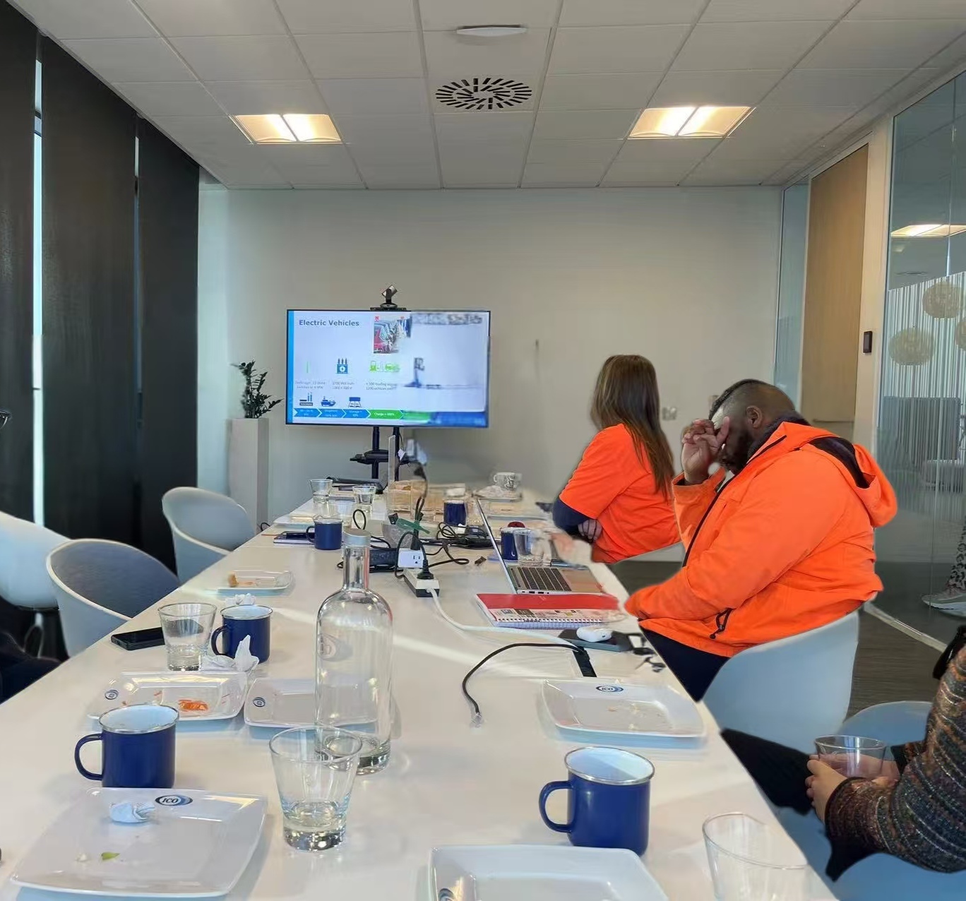 产学研用合作交流，探索汽车车衣保护技术应用创新发展