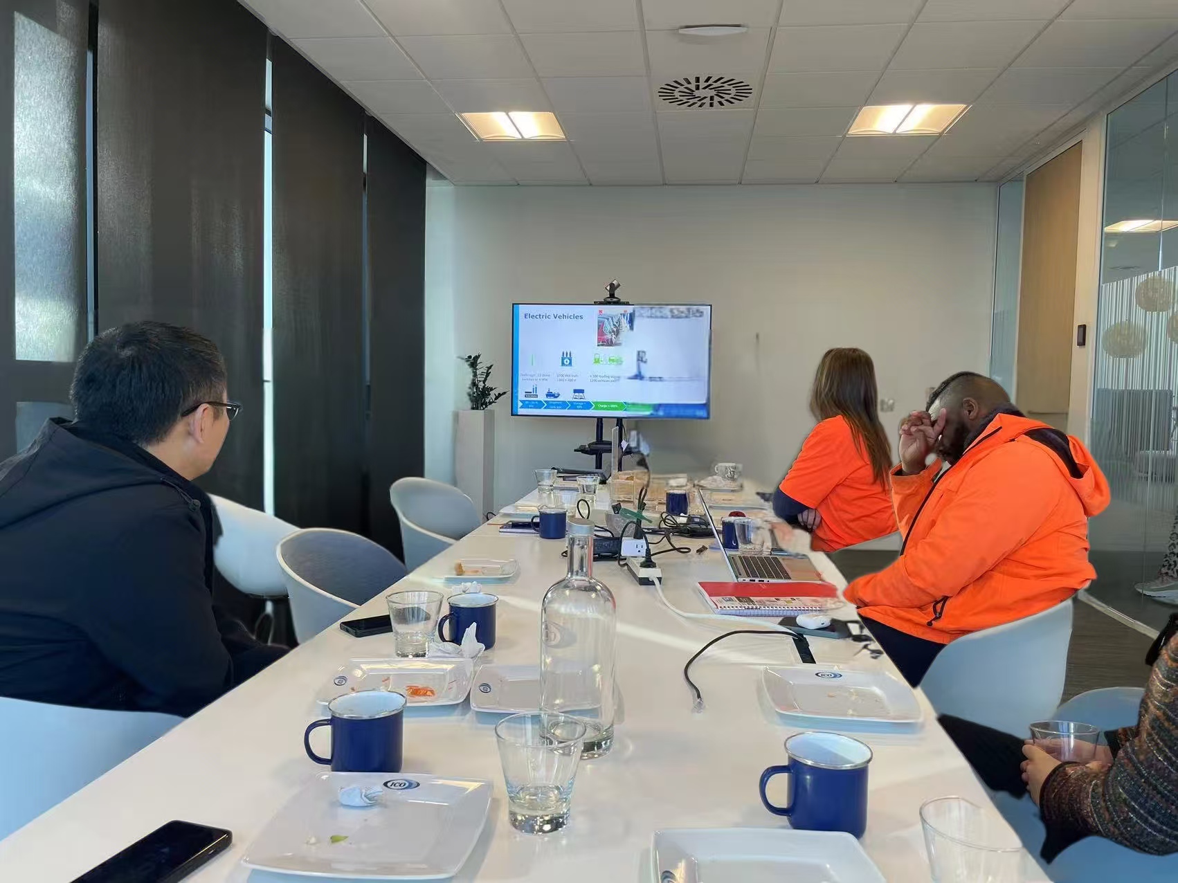 产学研用合作交流，探索汽车车衣保护技术应用创新发展